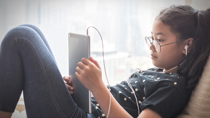 Kids Turn To Screens To Cope With A Chaotic World Futurity >> Kids Use Screens To Cope With A Chaotic World Giving Compass Kids Turn To Screens To Cope With A Chaotic World Futurity >> Kids Use Screens To Cope With A Chaotic World Giving Compass