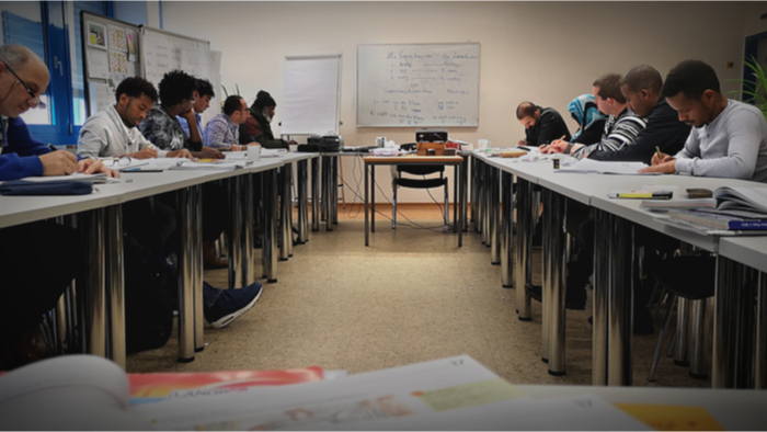 How Educators Engage in Phenomenon-based Learning Giving Compass