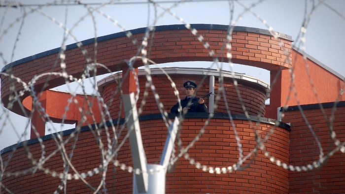 Prisons' Unhealthy, Retaliatory COVID-19 Prevention Methods Giving Compass