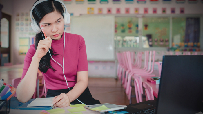 How Teachers Can Utilize a Trauma-informed Approach During Distance ...